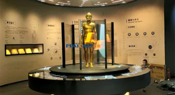 中醫醫學博物館展廳 |  OLED透明屏的創新應用