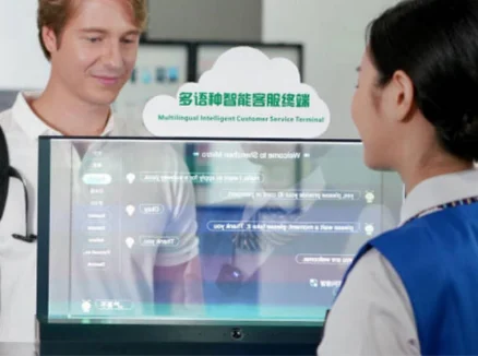 雙面透明屏幕秒譯十國語言，深圳地鐵推出多語種智能客服